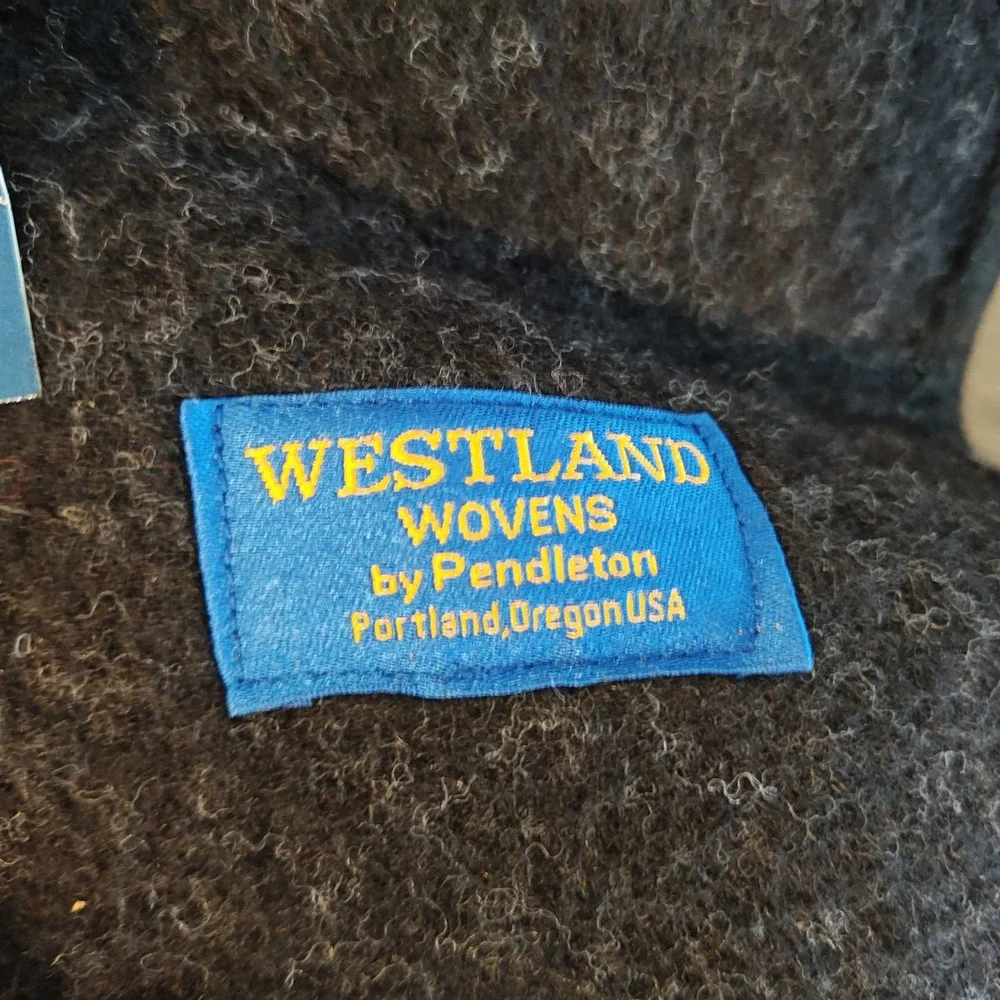 Pendleton Westland Wovens Novelty Throw 60x60 Black Sheep Wool Blend Z640-350